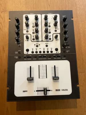 Rane TTM 57SL Mixer