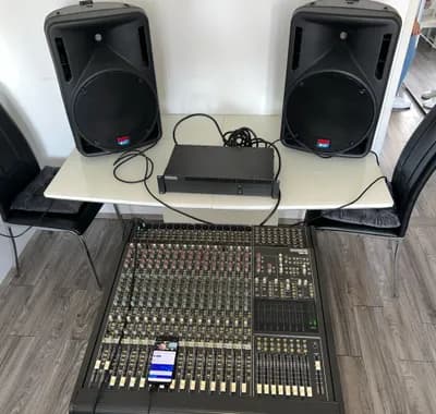 Mischpult + 2 DB Aktivboxen