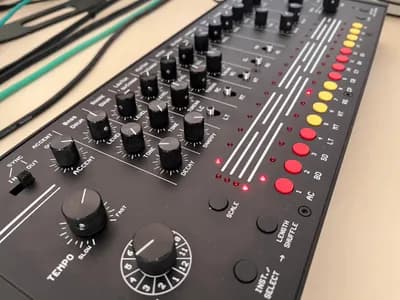 Acidlab Miami (Tr-808 Clone)