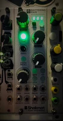 Shakmat Battering RAM / Kickdrum Eurorack Modul