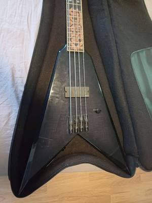 Mensinger Speesy Kreator Signature Flying V Bass guitar (Tausch möglich)