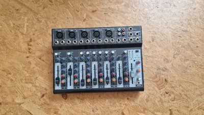 Behringer Xenyx 1002B Premium 10-Input 2-Bus Mixer - Mischpult