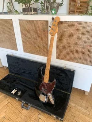 Warmoth Jazzbass Body mit Fender MIM Precision Hals und aktiven EMG Pickups