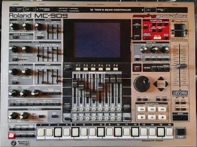 Roland MC 909 Groovebox in einwandfreiem Zustand & Speichererweitung