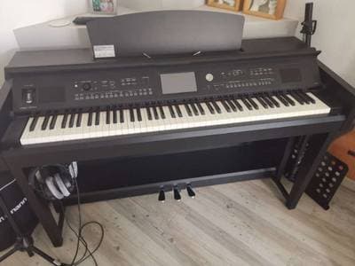 Yamaha Clavinova CVP 605, neuwertiger Zustand, schwarz matt, Profiklasse