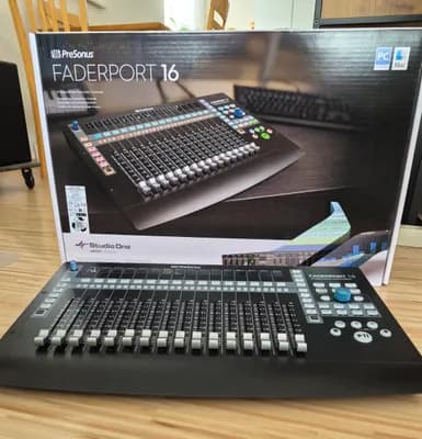 Mischpult Presonus FADERPORT 16 inkl. Fußsteuerung und Kopfhörer