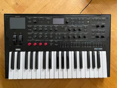 Korg Modwave Wavetable Synthesizer