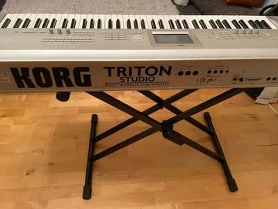 Korg Triton Studio 76 - legendäre Workstation 76 Tasten