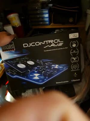 Hercules DJControlWave - Kabelloser DJ-Controller für iPad