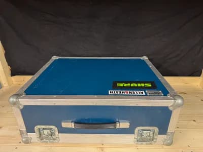 Tontechnik Konvolut 2x Qu-24, Shure Mics, K&M Stative, Stagecore, DI Boxen etc