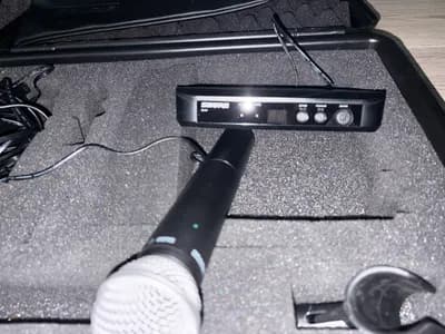 DJ-Equipment, Profi-Soundsysteme, Lichttechnik & Mikrofone