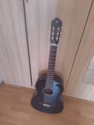 Yamaha C40BL/02 Full Size Classical Guitar