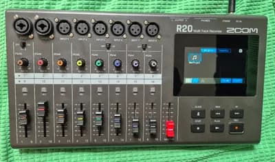 Zoom R 20 Multitrack Recorder