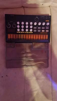 Korg Volca Beats + Decksaver