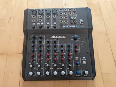 Alesis MultiMix 8 USB FX - 8-Kanal Mischpult + Zubehör