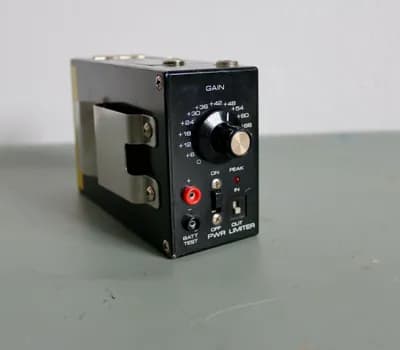 Shure FP11 Microphone to Line Amplifier