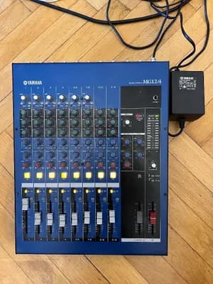 Yamaha Mischpult Mixing Console MG12/4