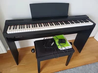 Yamaha Piano P-125 schwarz inkl. Stand, Pedal und Hocker