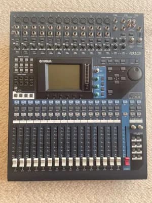 Yamaha Digital Mischpult 01 V 96