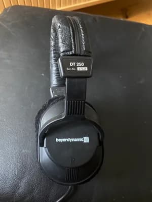 Beyerdynamic DT250 / Studio Headphones