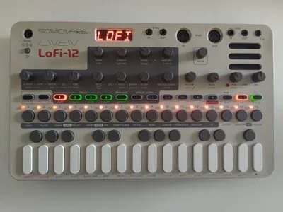 Sonicware LoFi 12 Sampling Groovebox + original Power Supply