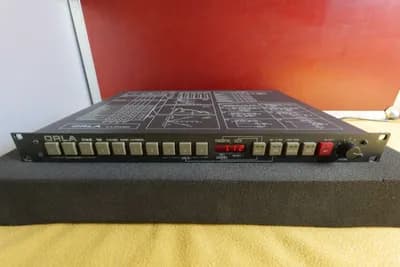 Orla DSE 12 - Super Rare Vintage FM Synth with 12 Voices and Ensemble Effect