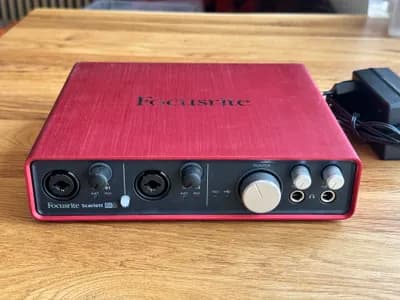 Focusrite Scarlett 6i6 (2nd Gen) - USB-Audiointerface