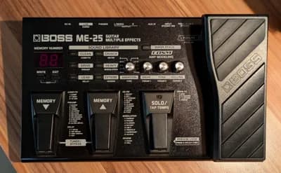 BOSS ME-25 Guitar Multiple Effects / Multieffektgerät für Gitarre