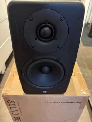 Paar IK Multimedia iLoud Precision 5 MKII Studio-Monitore NEU+ OVP seit 02/26 erhältlich
