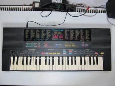 Yamaha PortaSound PSS-580 FM Synth Keyboard