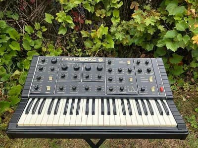 Formanta Polivoks, Vintage Analog Synthesizer