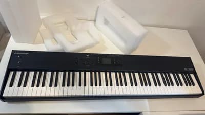 Studiologic SL88 mk2 MIDI-Keyboard + Ständer + Sustain-Pedal - wie neu, kaum benutzt