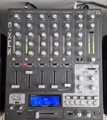 Mischpult SYNQ SMX3 dj wie auch cdj pioneer 400 zu verkaufen