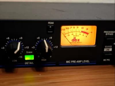 DBX 1086 - Professioneller Analog Channel Strip & Mic Preamp - Kompressor | De-Esser | Expander | Gate | Limiter - High-End Studio Equipment