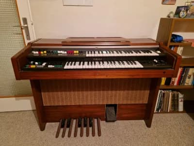 Yamaha Electone Heimorgel / E-Orgel - Inkl. Sitzbank & Pedale