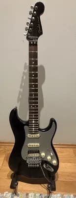 Fender American Ultra Luxe Stratocaster Floyd Rose HSS Mystic Black - neuwertig