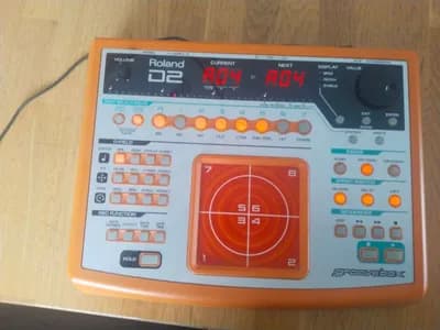 Roland D2 Groovebox