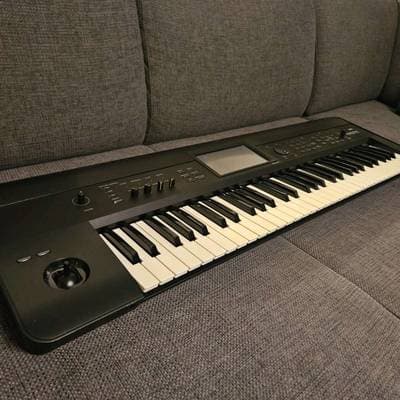 Korg Krome 61 Music Workstation Keyboard