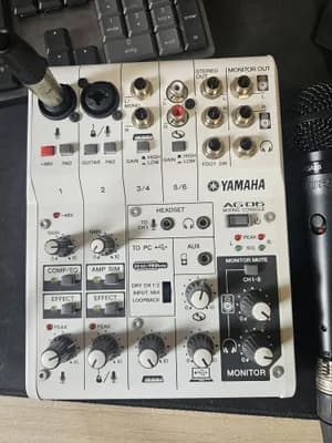 Yamaha AG06 Mixing Console / USB Audio Interface - 6 Kanal