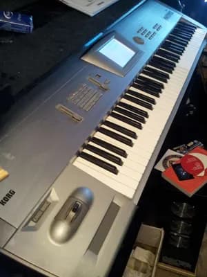 KORG TRINITY PRO Workstation (76) incl. Flightcase