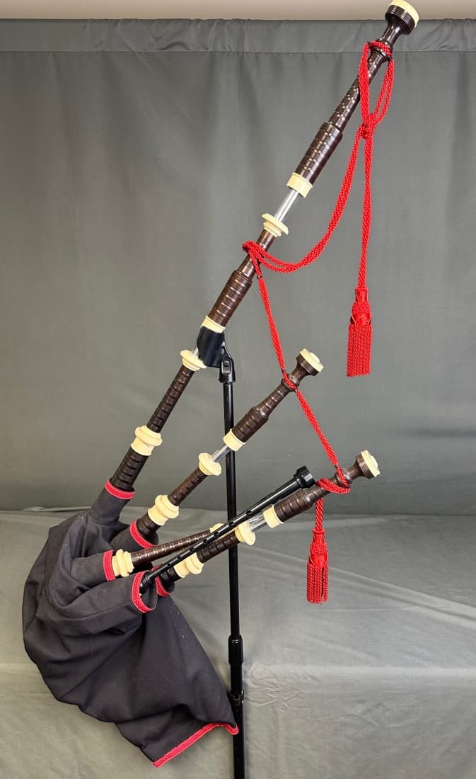 McCallum AB3 Bagpipes - African Blackwood