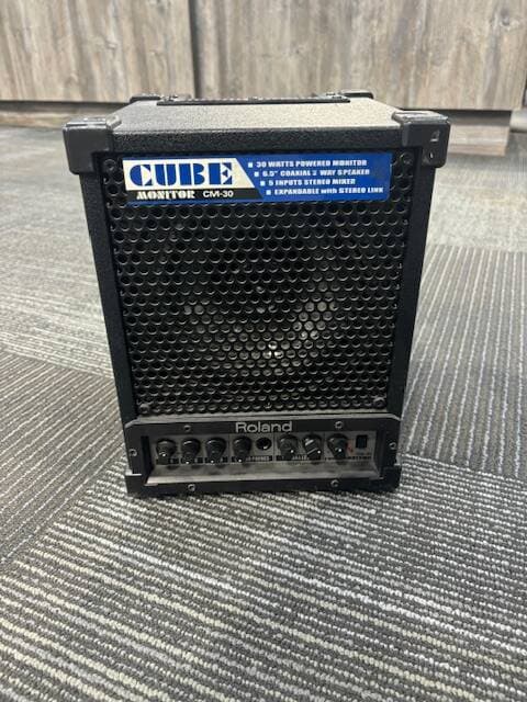 Roland - CM-30