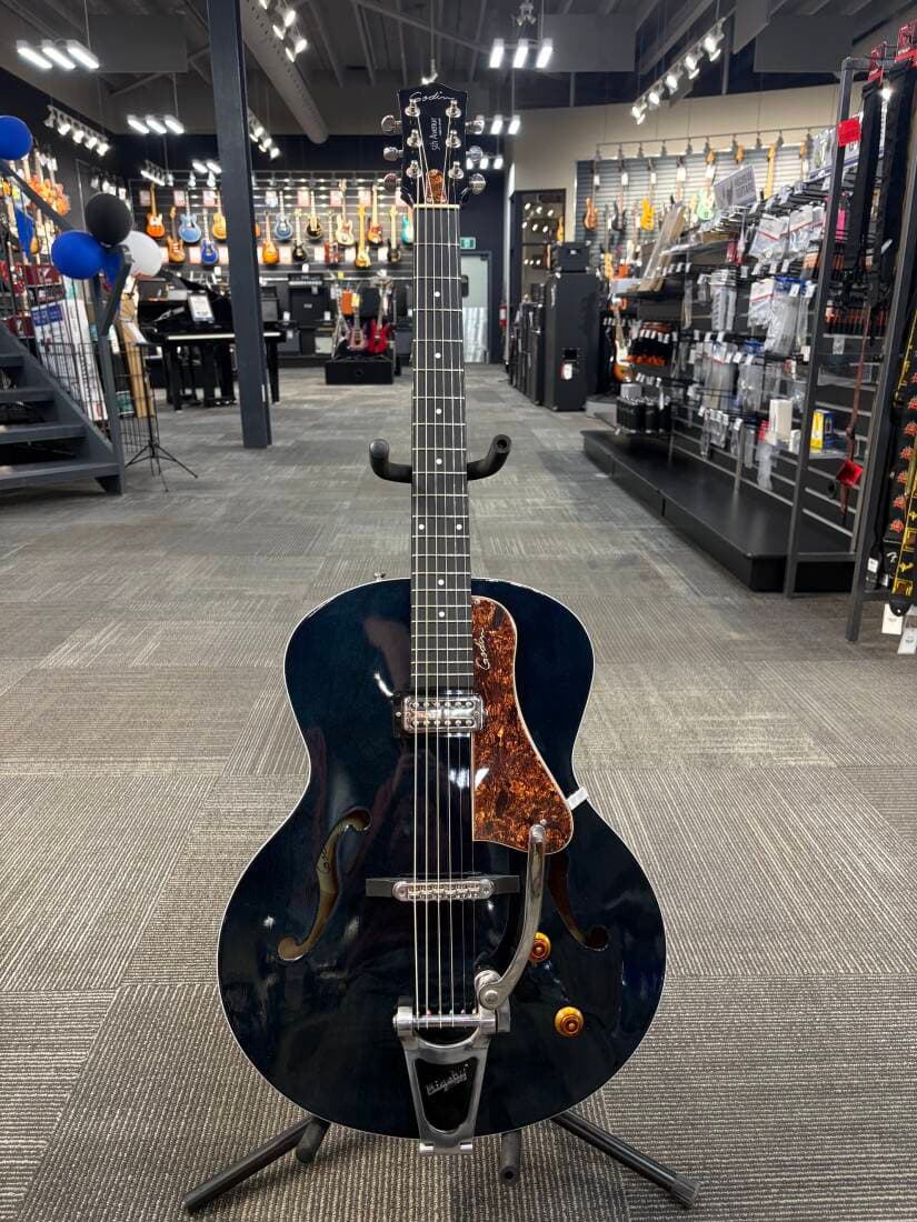 Godin Guitars - G50956
