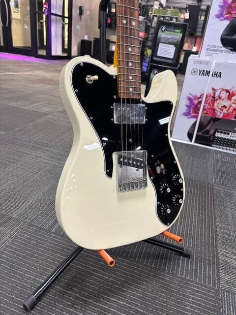 Fender - 011-0440-805