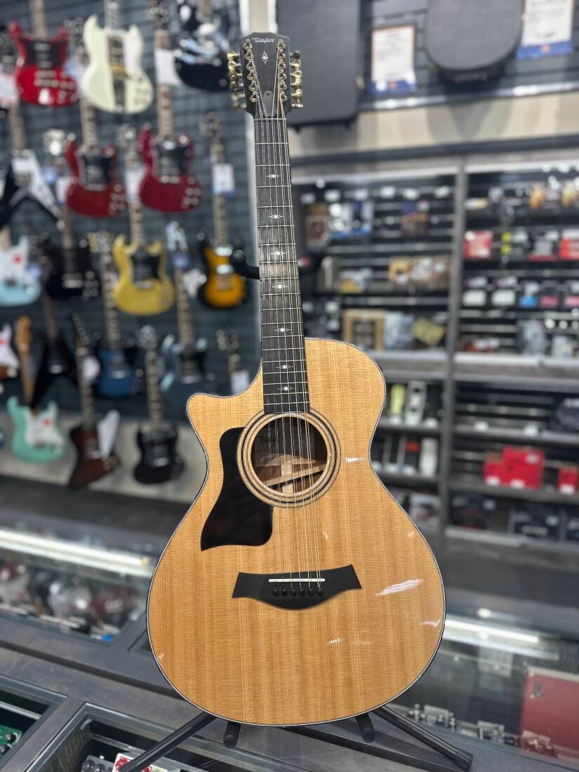 Taylor Guitars - 352CE LH
