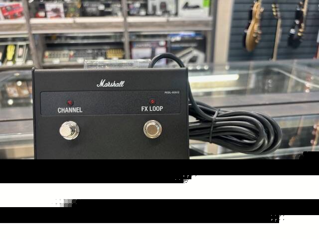 MARSHALL FOOTSWITCH 2WAY LATCHING W/LED