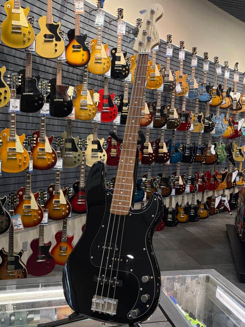 Squier Affinity Series Precision Bass PJ - Black