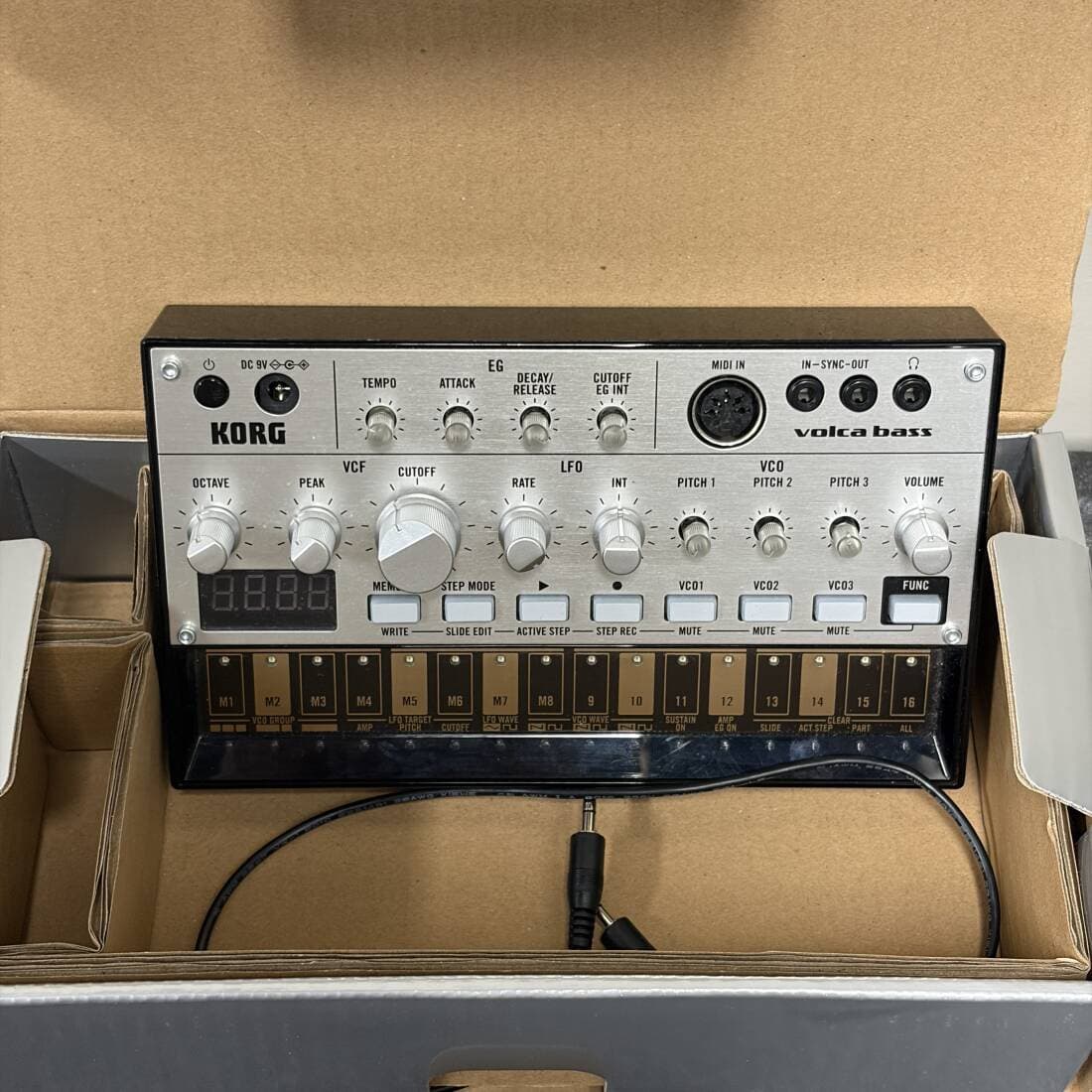 Korg - VOLCA-BASS