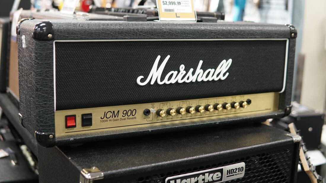 Marshall - JCM900 Head