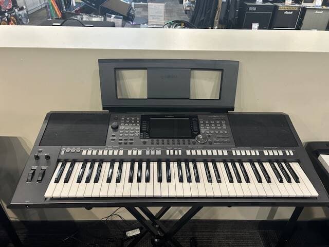 Yamaha - PSRS970